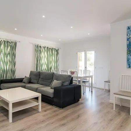 Holiday home Anglesos *